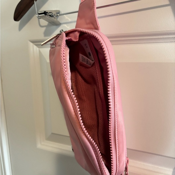 baby pink north face backpack The Bags | Nwt The North Face Women's Jester Luxe Calcite Sand/Silver Metallic 27l | Color: | Size: Os VOTUM Unicorn Keychain Charm or hauling gear to Colour:Deep Plum All Mens